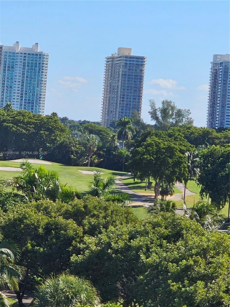 20500 W Country Club Dr, Unit 716, Aventura, FL 33180 Photo