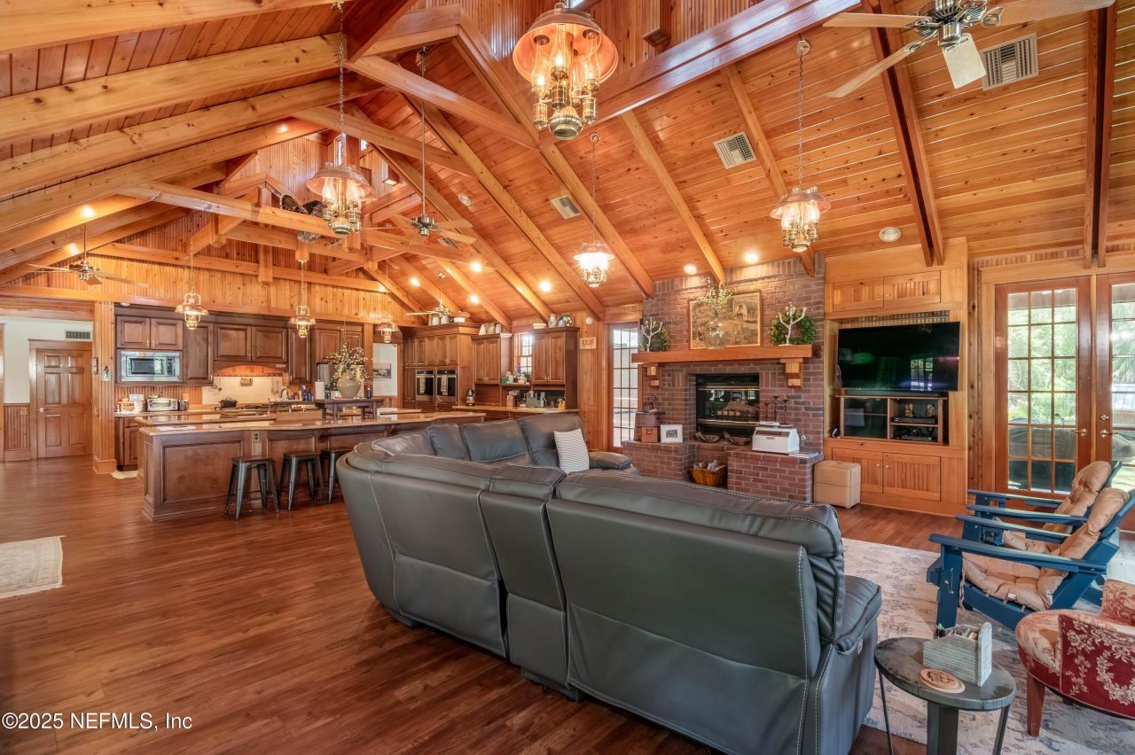 943 S County Road 21, Hawthorne, FL 32640 Photo