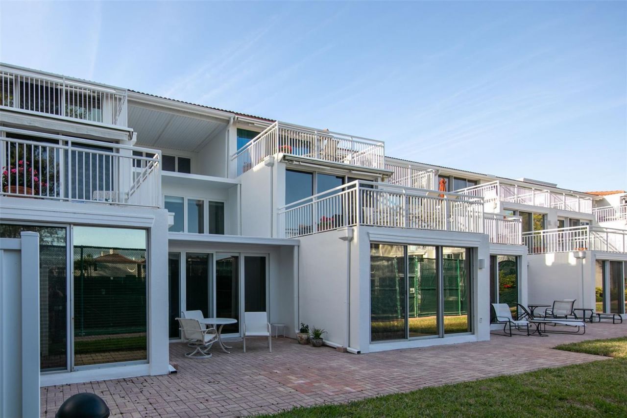 5055 Gulf Of Mexico Drive, Unit 435, Longboat Key, FL 34228 Photo