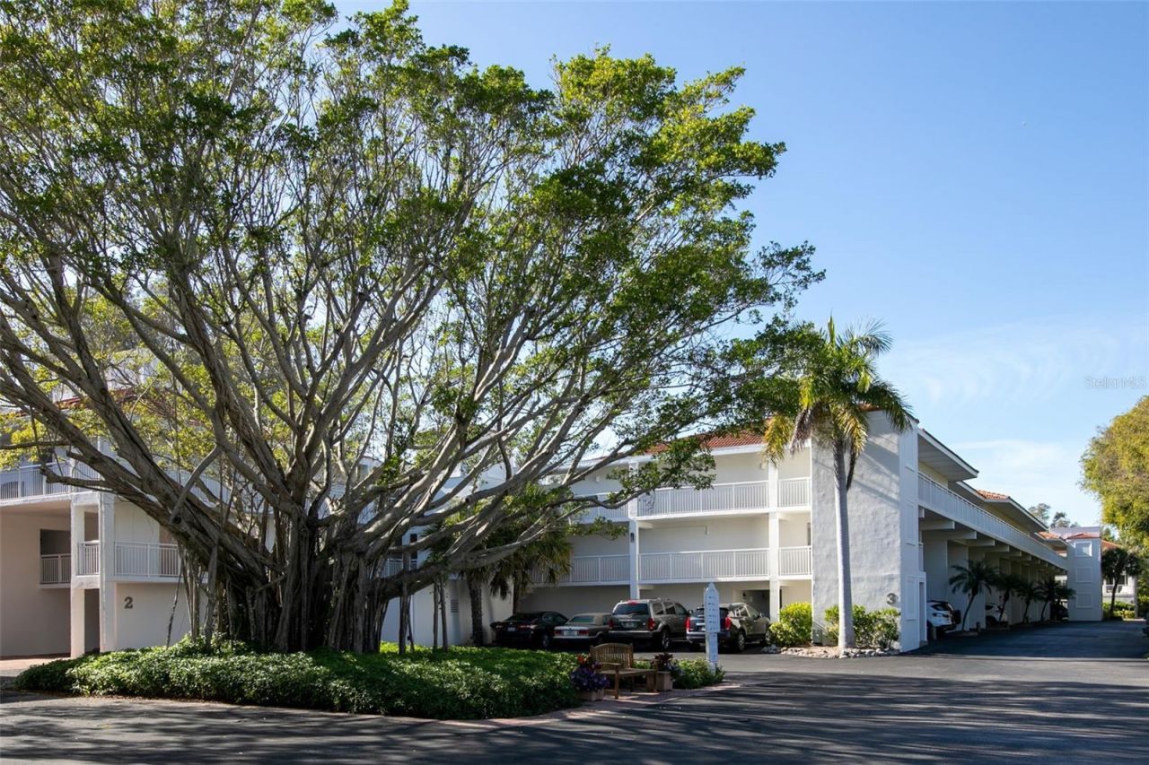 5055 Gulf Of Mexico Drive, Unit 435, Longboat Key, FL 34228 Photo