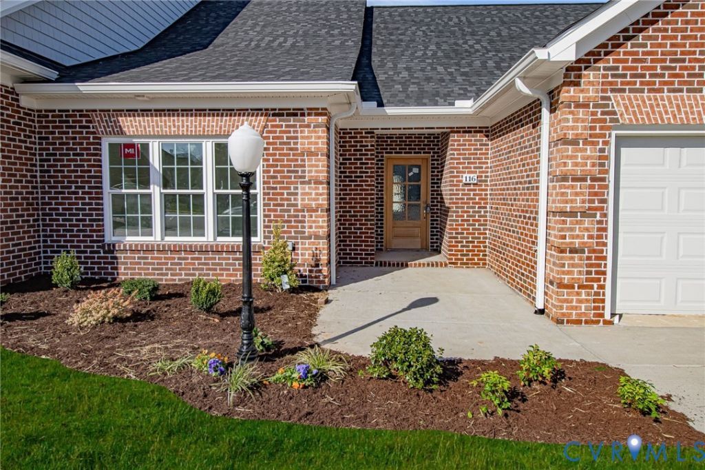116 Cobblestone Drive, Hopewell, VA 23860 Main Photo