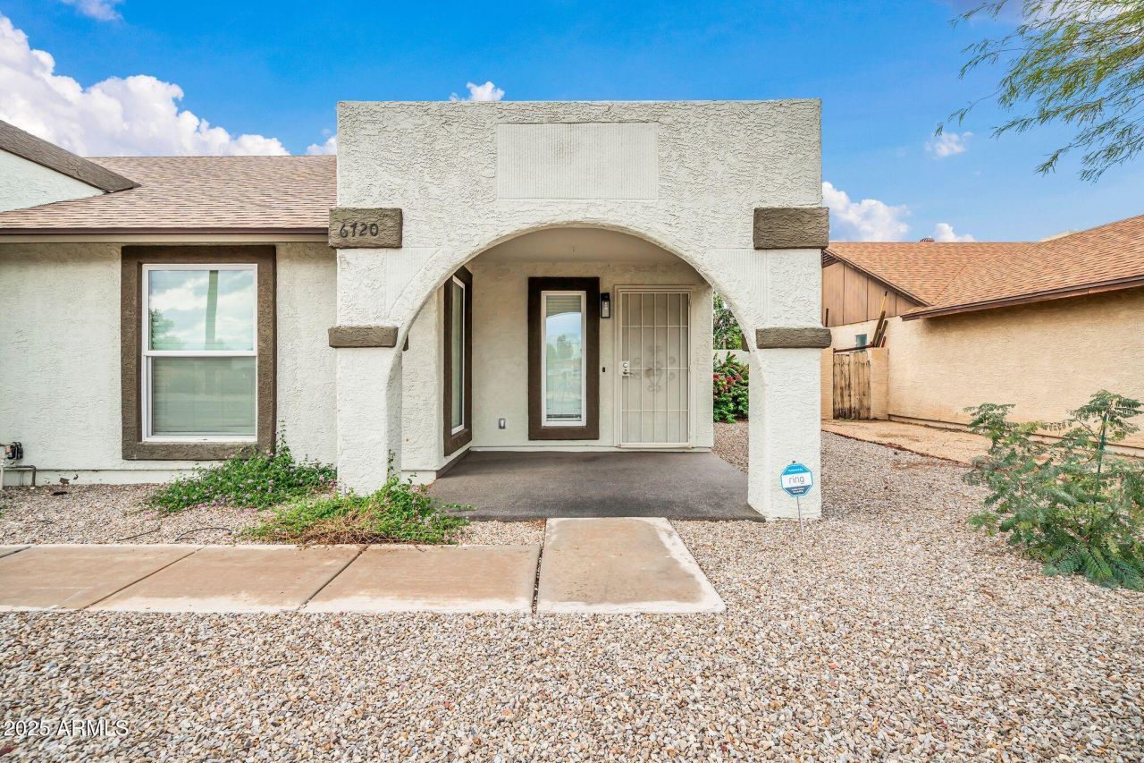 6720 N 71st Avenue, Glendale, AZ 85303 Main Photo