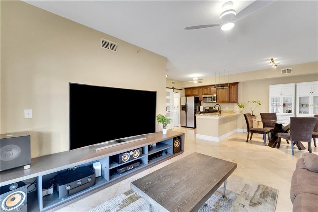 6450 Aragon Way, Unit 202, Fort Myers, FL 33966 Photo
