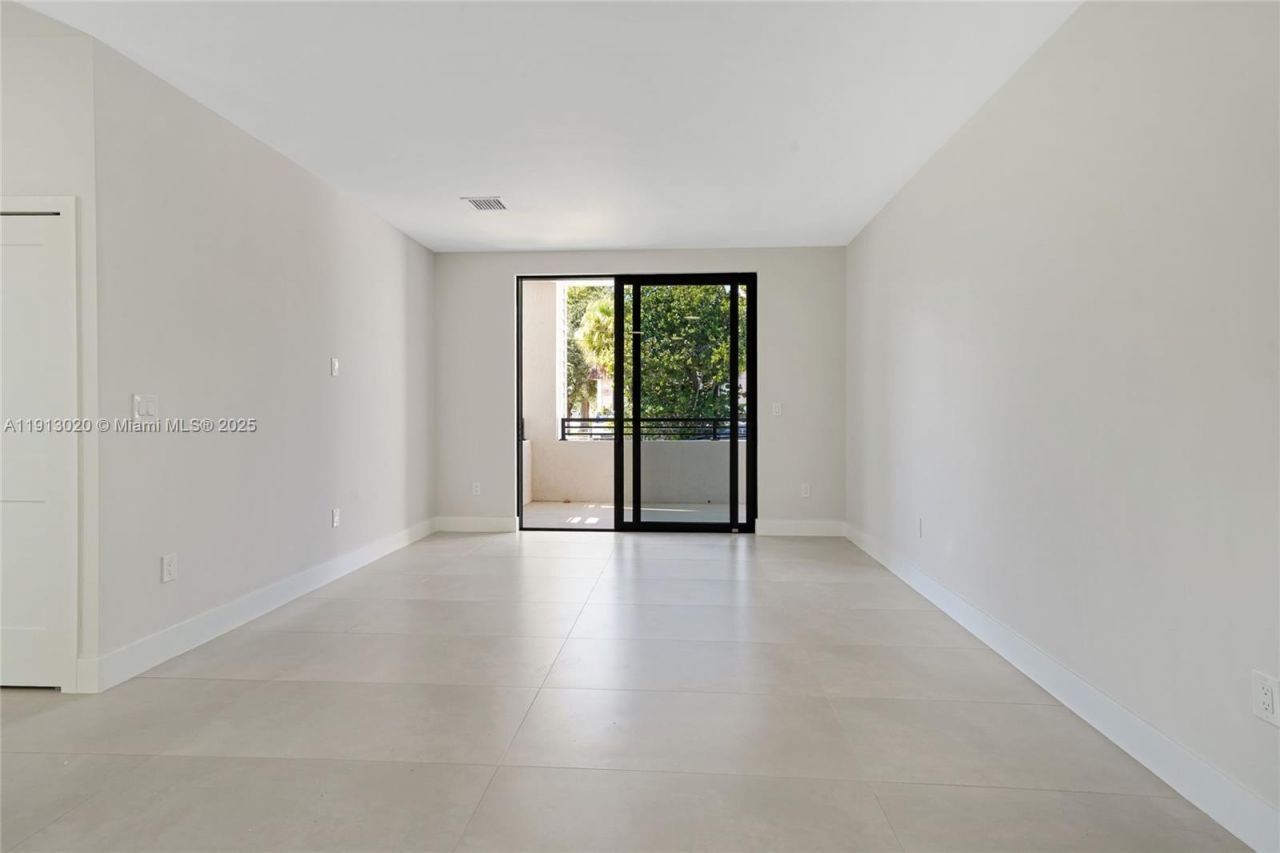 4303 E 8th Ct, Unit C, Hialeah, FL 33013 Photo