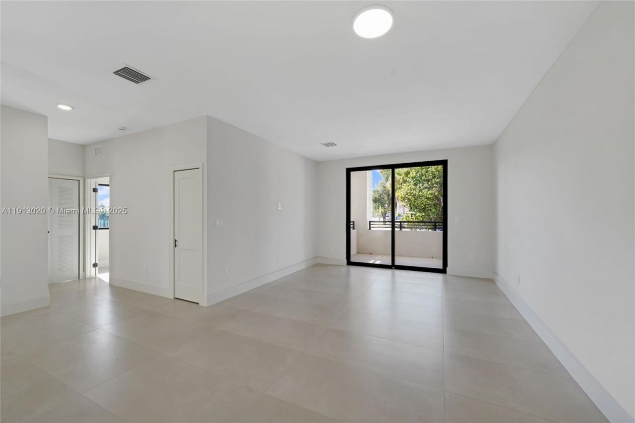 4303 E 8th Ct, Unit C, Hialeah, FL 33013 Photo