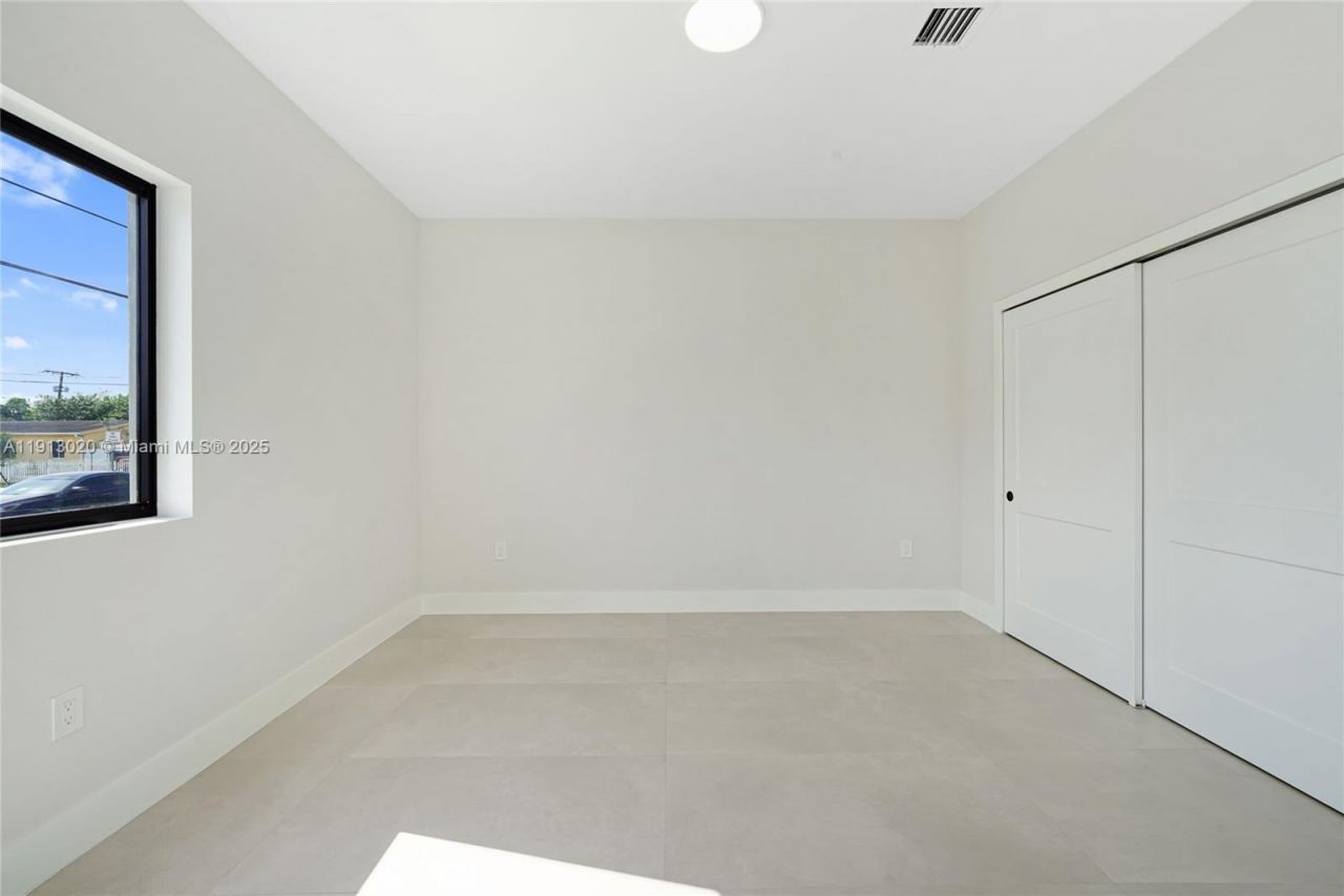 4303 E 8th Ct, Unit C, Hialeah, FL 33013 Photo