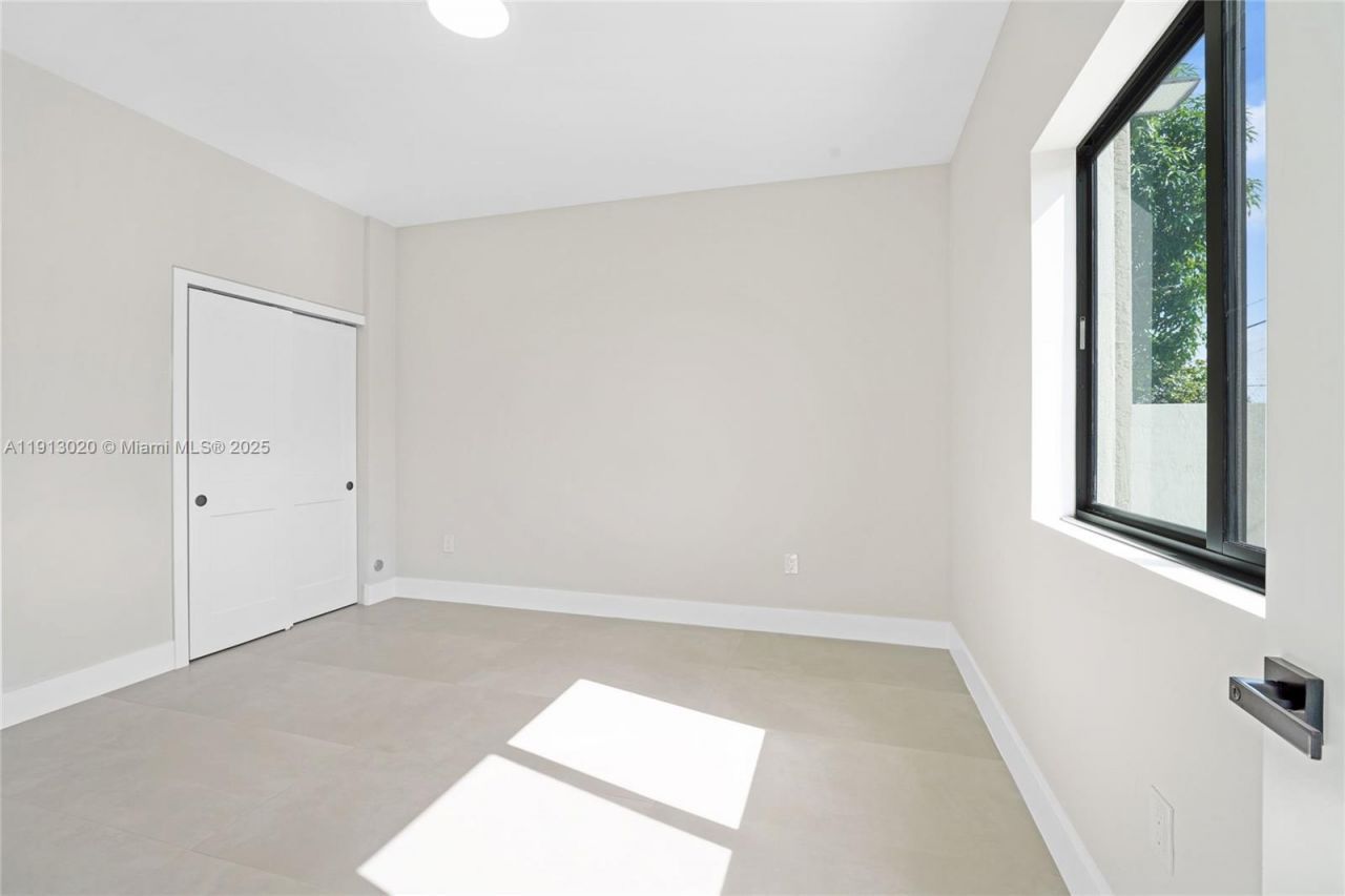 4303 E 8th Ct, Unit C, Hialeah, FL 33013 Photo