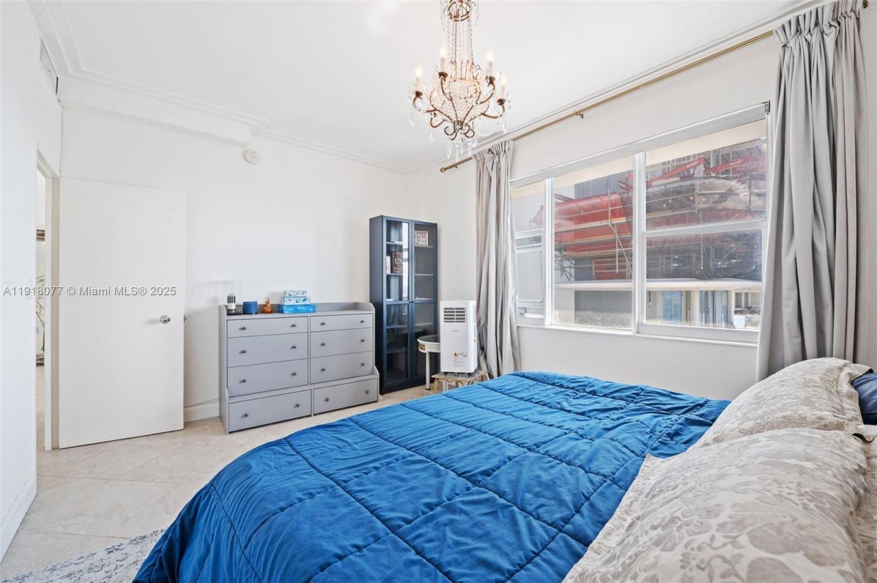 9195 Collins Ave, Unit PH14, Surfside, FL 33154 Photo