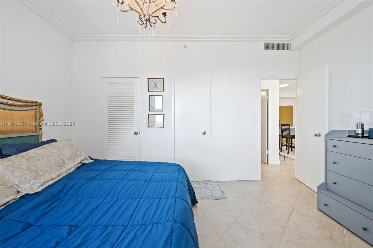 9195 Collins Ave, Unit PH14, Surfside, FL 33154 Photo