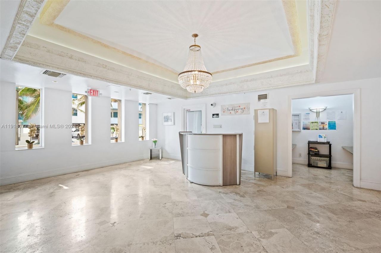 9195 Collins Ave, Unit PH14, Surfside, FL 33154 Photo