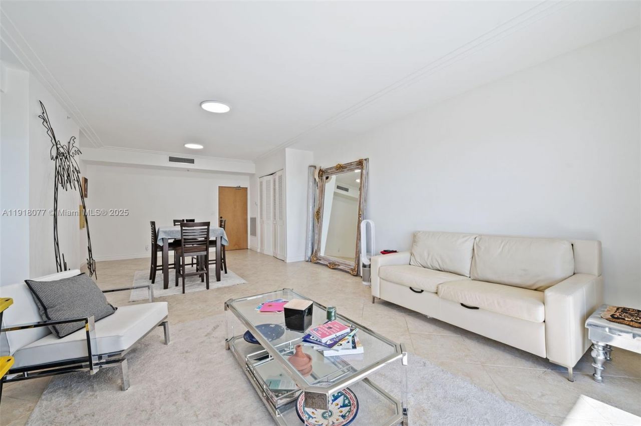 9195 Collins Ave, Unit PH14, Surfside, FL 33154 Photo