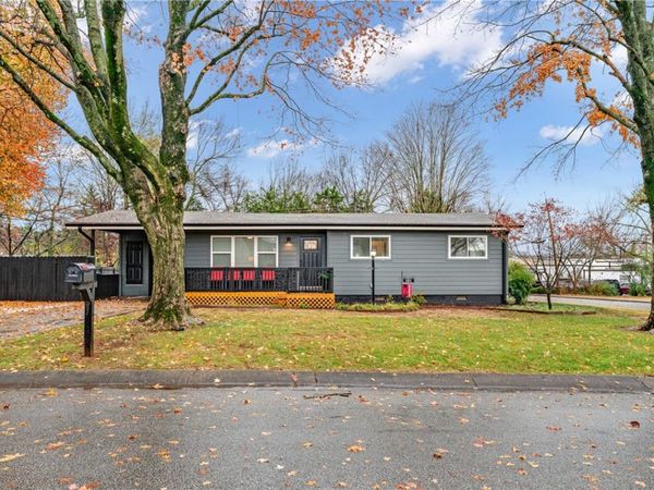 101 E Bertha Street, Fayetteville, AR 72703