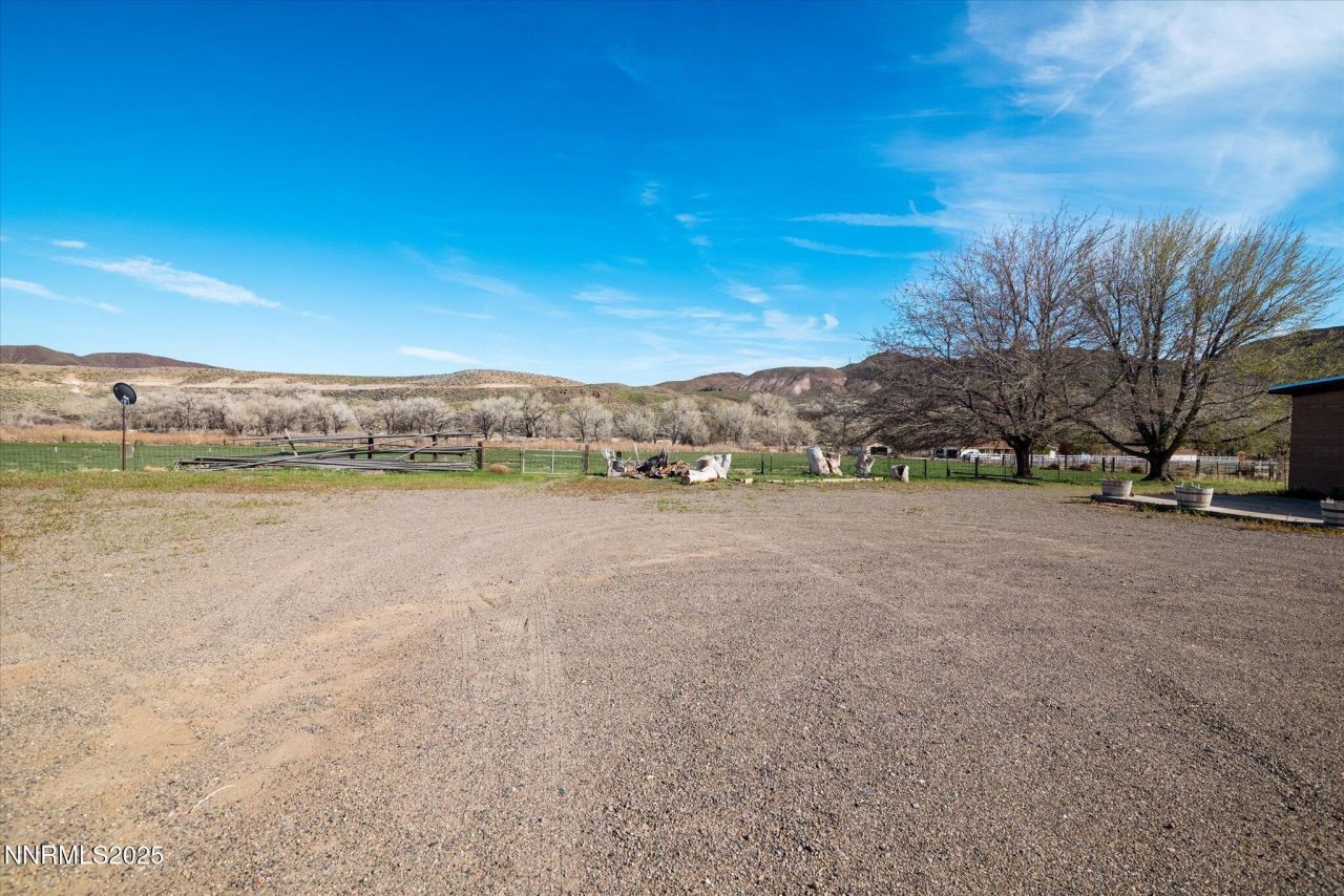 32000 Cantlon Drive, Wadsworth, NV 89442 Photo