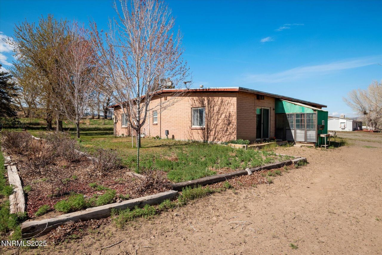 32000 Cantlon Drive, Wadsworth, NV 89442 Photo