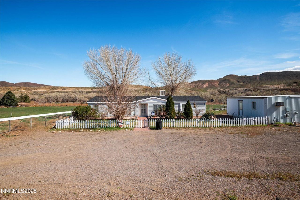 32000 Cantlon Drive, Wadsworth, NV 89442 Photo