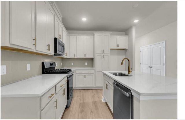 5050 Blackberry Lane Lane Photo 4