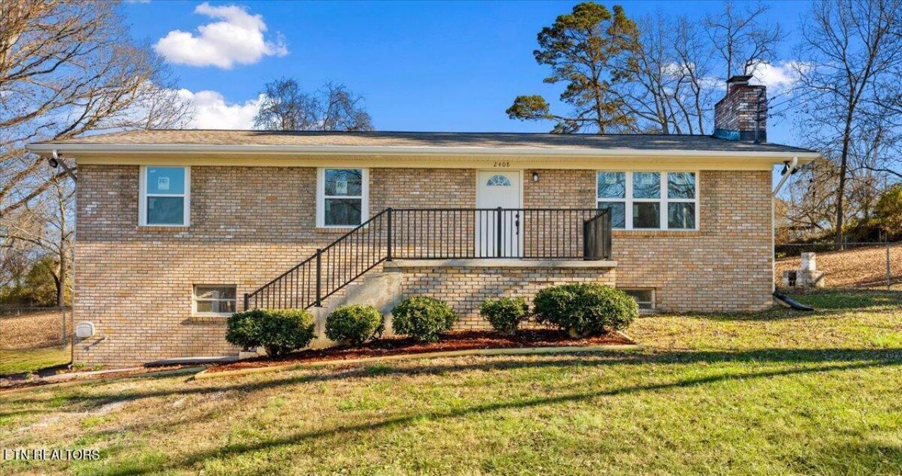2408 Vincinda Circle, Knoxville, TN 37924 Main Photo