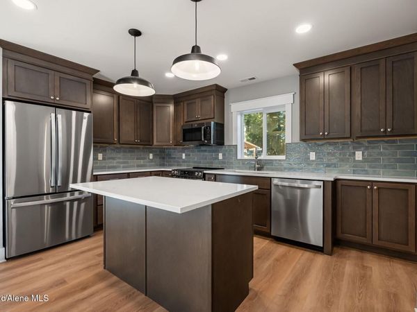 14981 Highway 2, Laclede, ID 83841