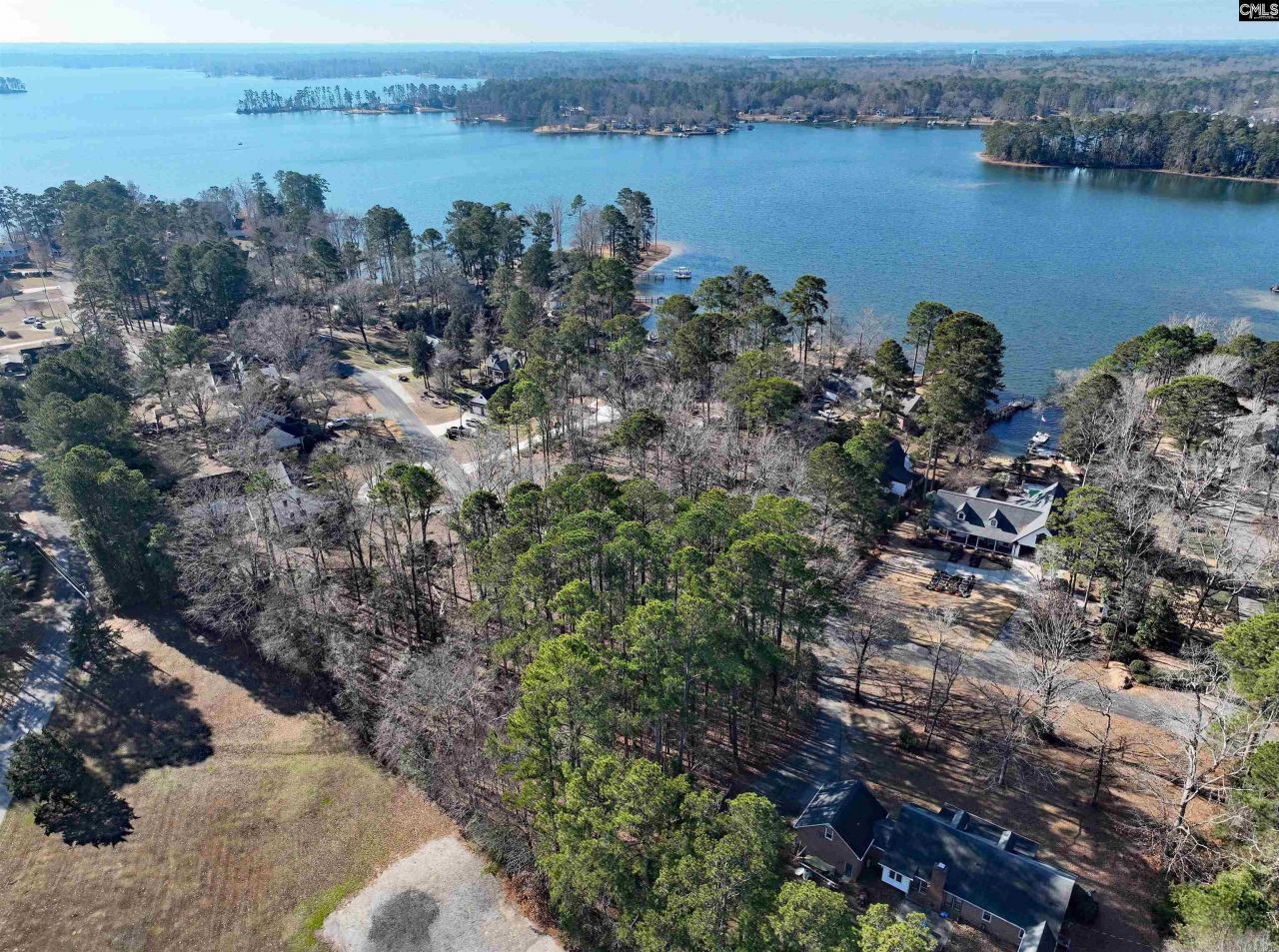 409 Dutchman Shores Circle Photo 9