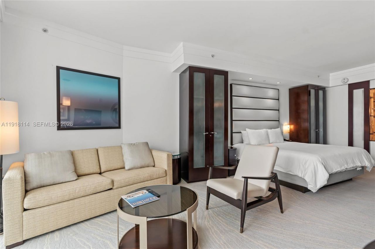 4391 Collins Ave, Unit 1118, Miami Beach, FL 33140 Photo