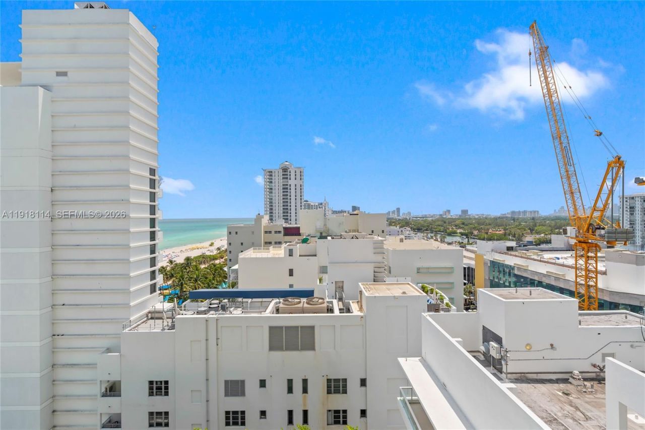4391 Collins Ave, Unit 1118, Miami Beach, FL 33140 Photo