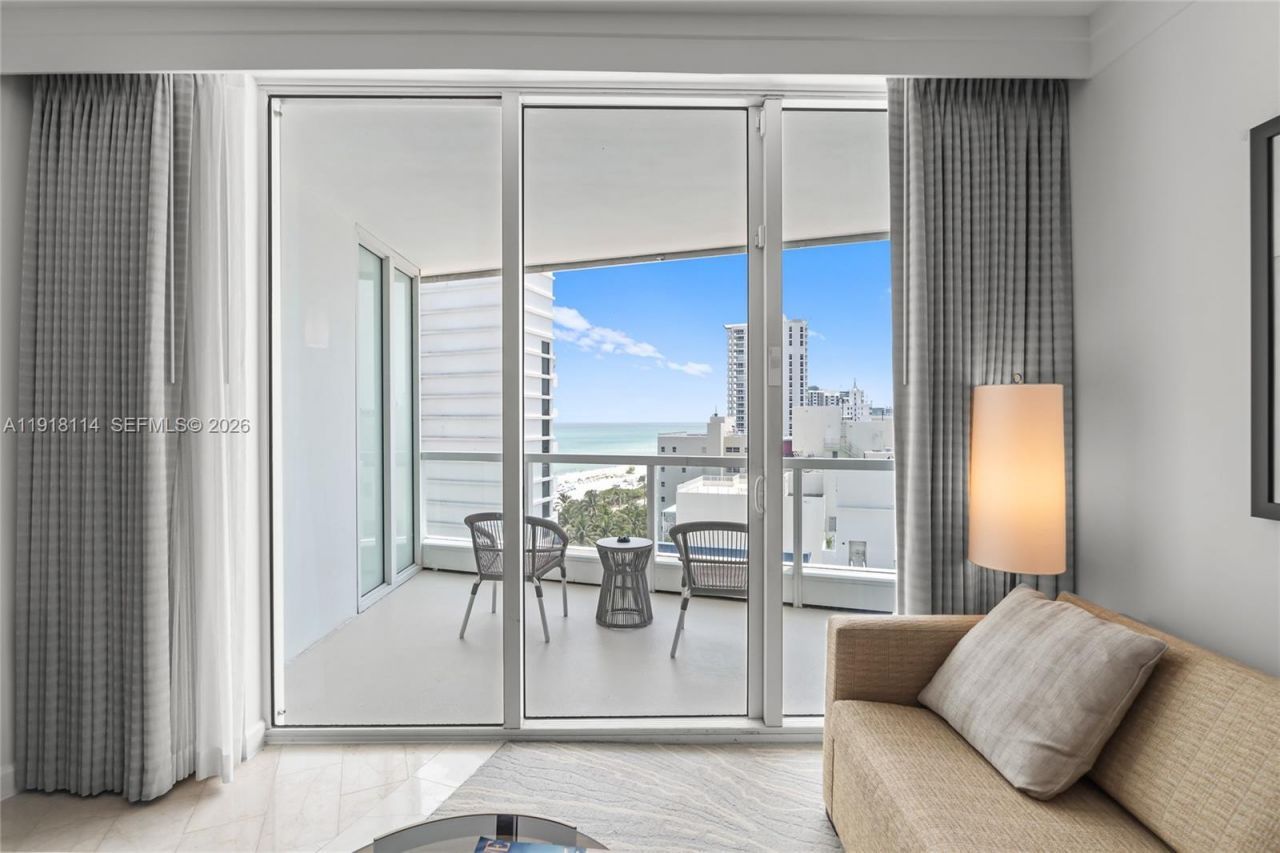 4391 Collins Ave, Unit 1118, Miami Beach, FL 33140 Photo