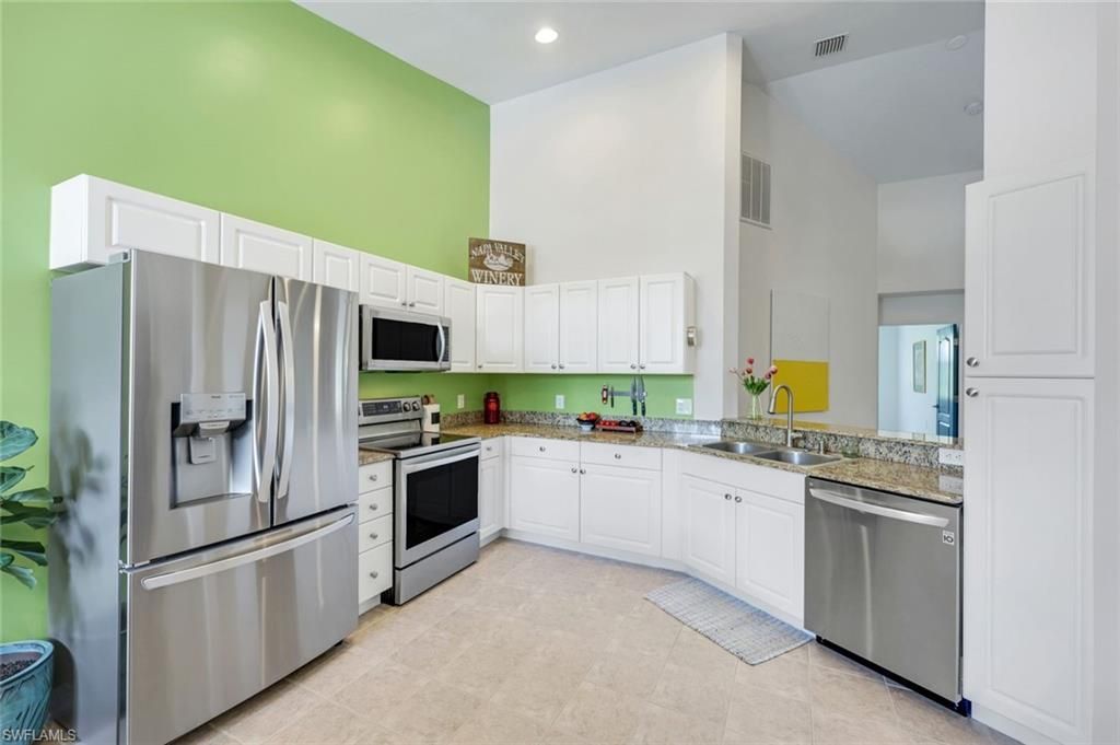 12110 Summergate Cir, Unit 202, Fort Myers, FL 33913 Photo