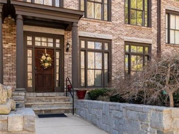 1605 Ridenour Parkway NW, Kennesaw, GA 30152