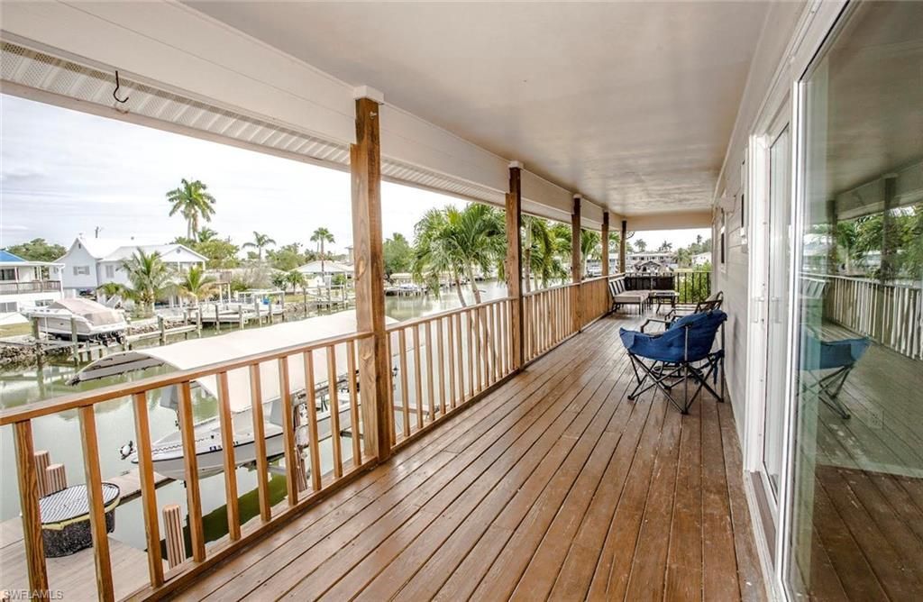 604 Sunset Ct, Goodland, FL 34140 Photo