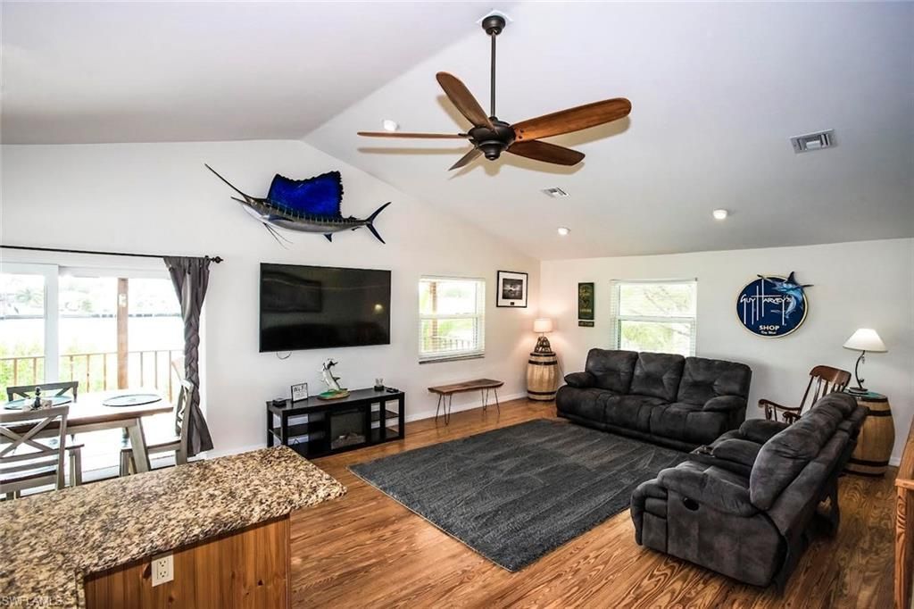 604 Sunset Ct, Goodland, FL 34140 Photo