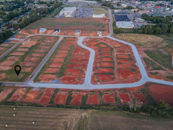 2290 Crepe Myrtle Court, Morristown, TN 37814