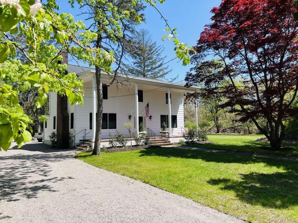 35 Mott Lane, Brookhaven, NY 11719