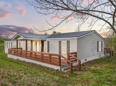 64 Becky Jane Road, Frenchburg, KY 40322