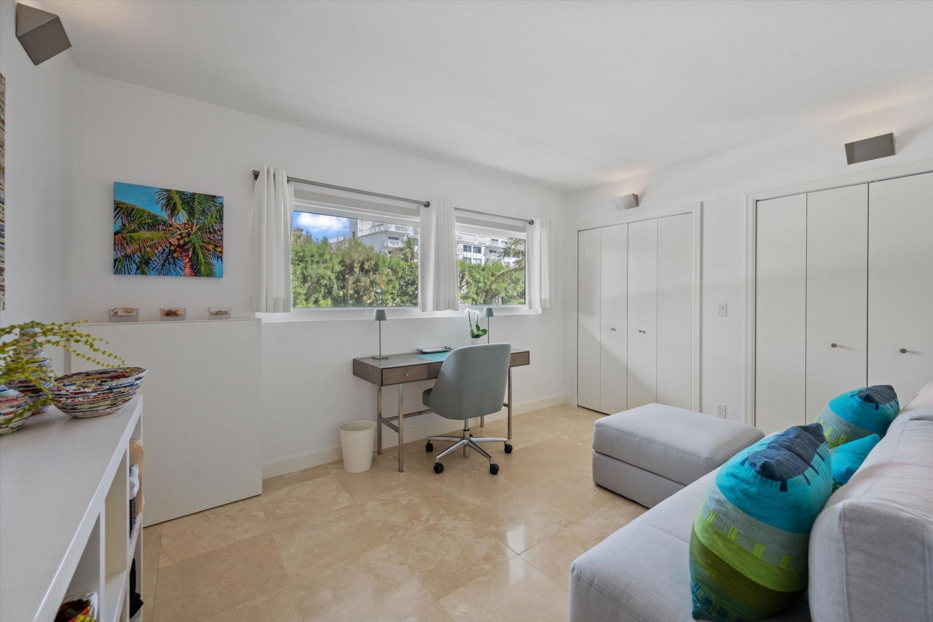 139 Sunrise Avenue, Unit 205, Palm Beach, FL 33480 Photo