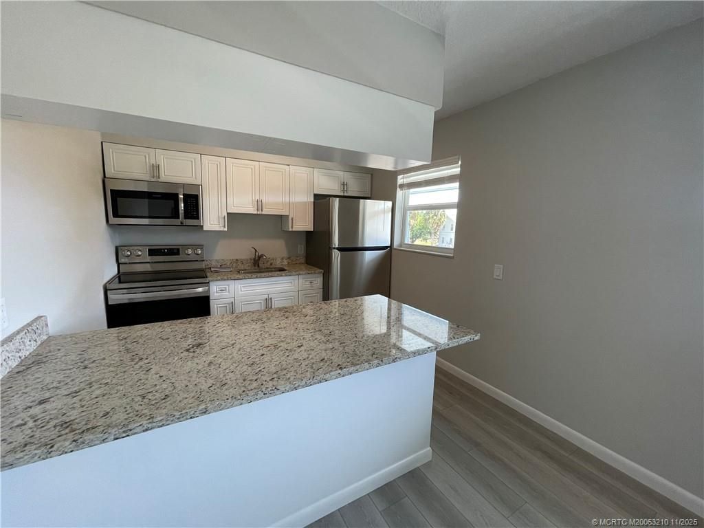 661 Hernando Street, Unit 9, Fort Pierce, FL 34949 Photo