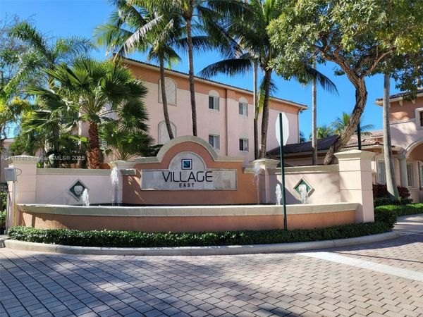 2015 SE 10th Ave, Unit 130, Fort Lauderdale, FL 33316