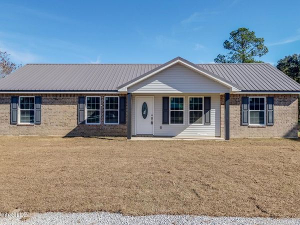 17202 Gardenia Street, Kiln, MS 39556
