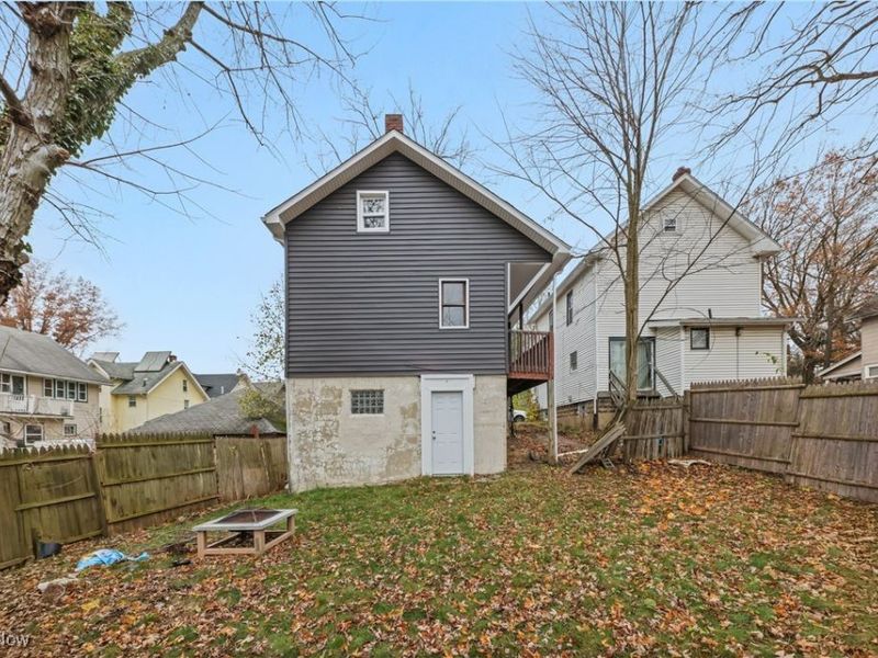 286 Alhambra Way, Akron, OH 44302 Photo 10