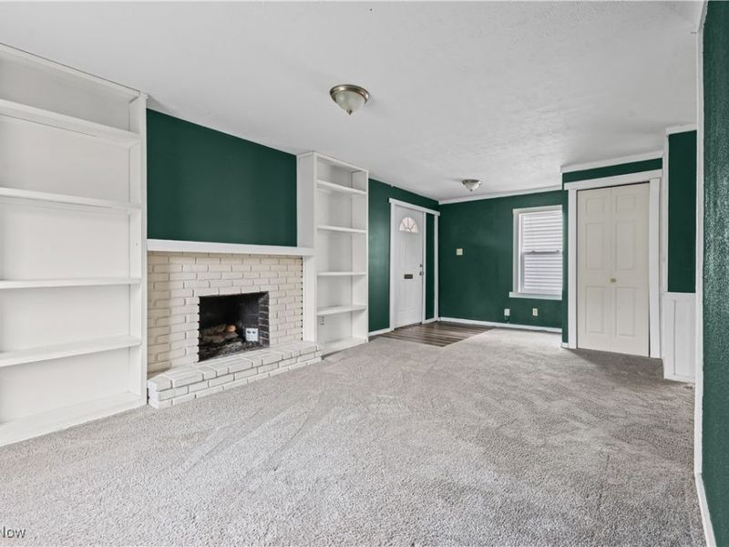 286 Alhambra Way, Akron, OH 44302 Photo 3