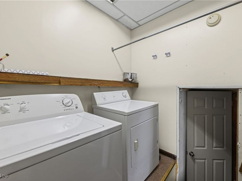 286 Alhambra Way, Akron, OH 44302 Photo 7