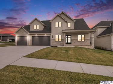 3301 S 212 Street, Omaha, NE 68022