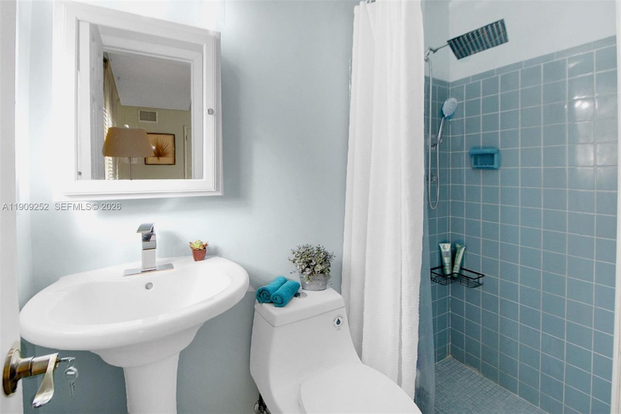 2631 Wilson Street, Hollywood, FL 33020 Photo