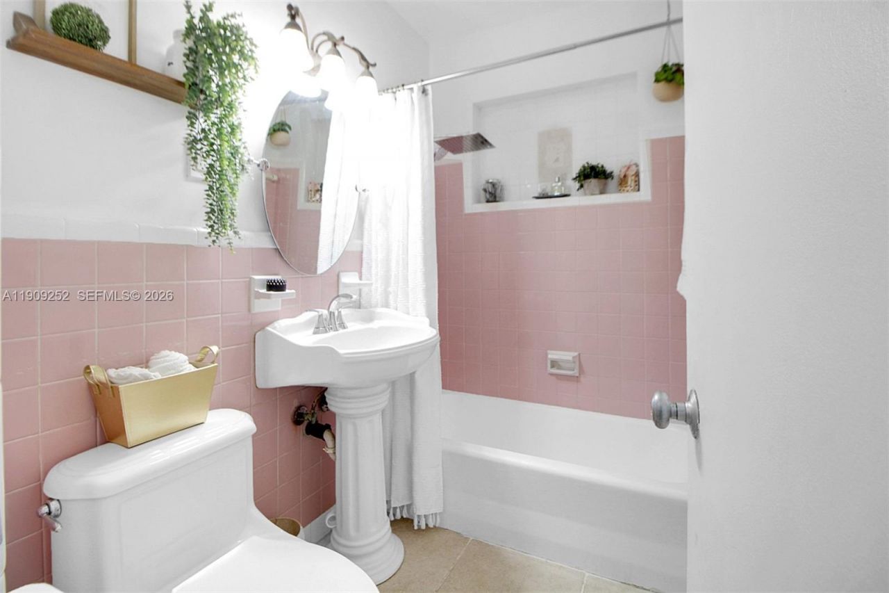 2631 Wilson Street, Hollywood, FL 33020 Photo