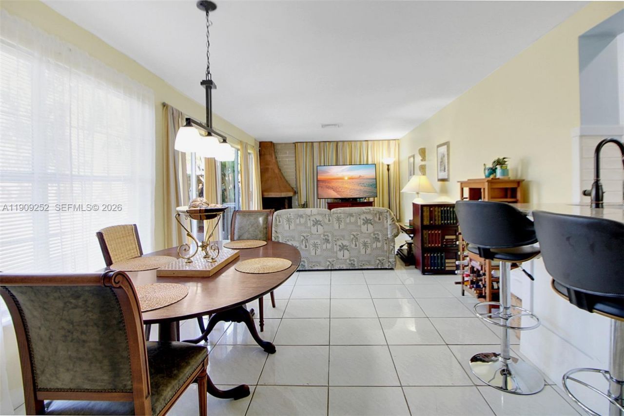 2631 Wilson Street, Hollywood, FL 33020 Photo