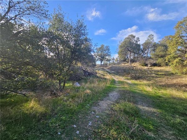 58111 Lark, North Fork, CA 93643