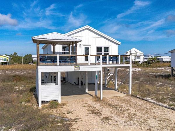 5917 Beach Blvd, Gulf Shores, AL 36542