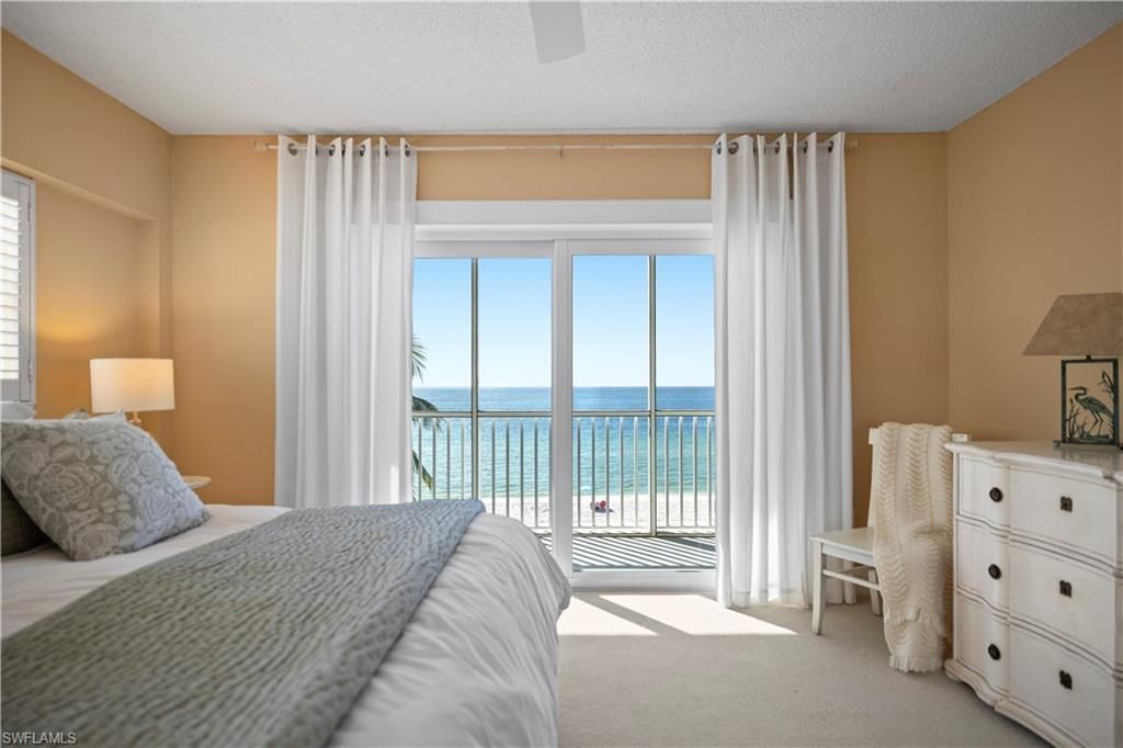 1977 Gulf Shore Blvd N, Unit 401, Naples, FL 34102 Photo