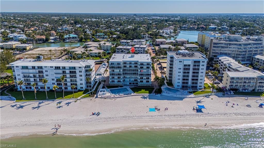 1977 Gulf Shore Blvd N, Unit 401, Naples, FL 34102 Photo