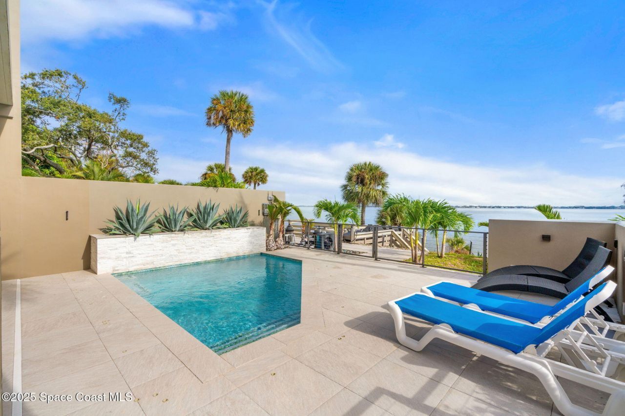 1809 Riverview Drive, Melbourne, FL 32901 Photo