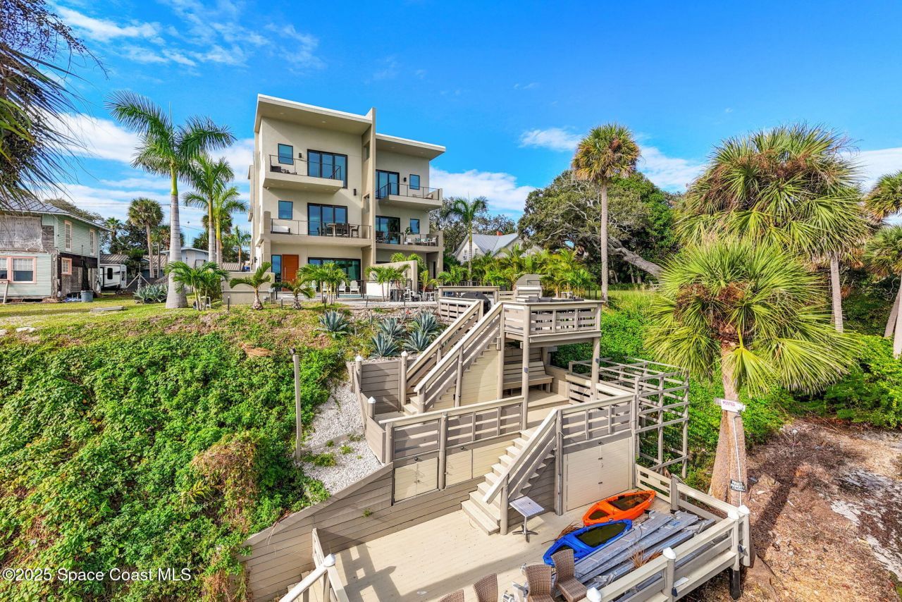 1809 Riverview Drive, Melbourne, FL 32901 Photo